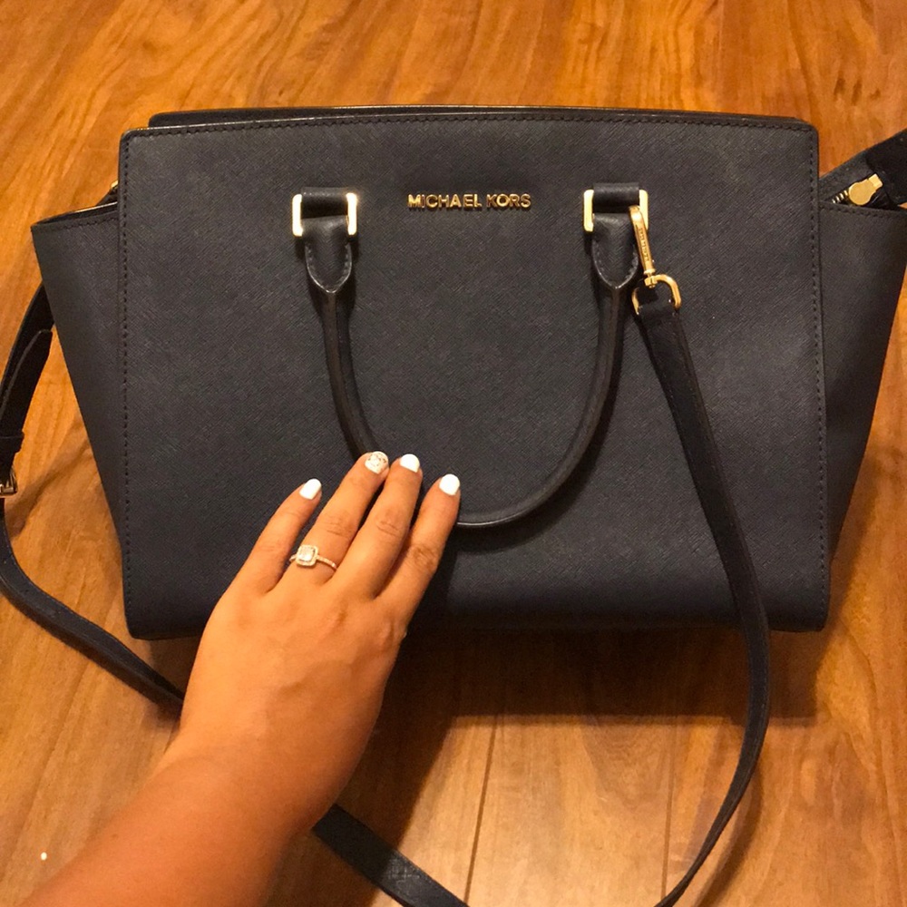 Michael Kors: Selma Large Saffiano Satchel in Navy